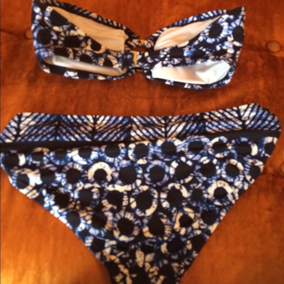 Michael Kors Bikini - Picture 4 of 5