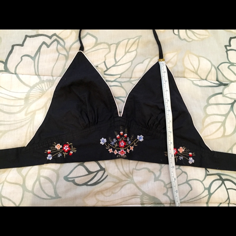 Bohemian Passport Crop Top - Picture 6 of 8