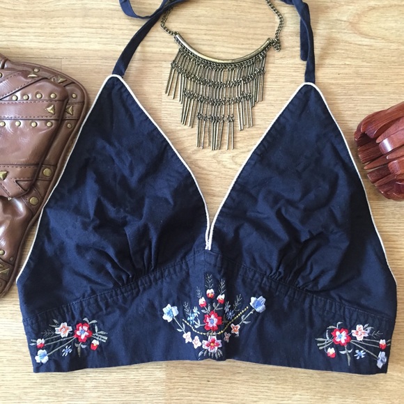 Bohemian Passport Crop Top - Picture 2 of 8