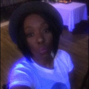 Meet your Posher, Lee