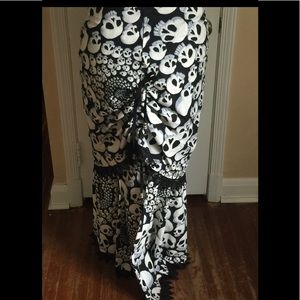 2 tiered graphic skull pattern Maxi skirt