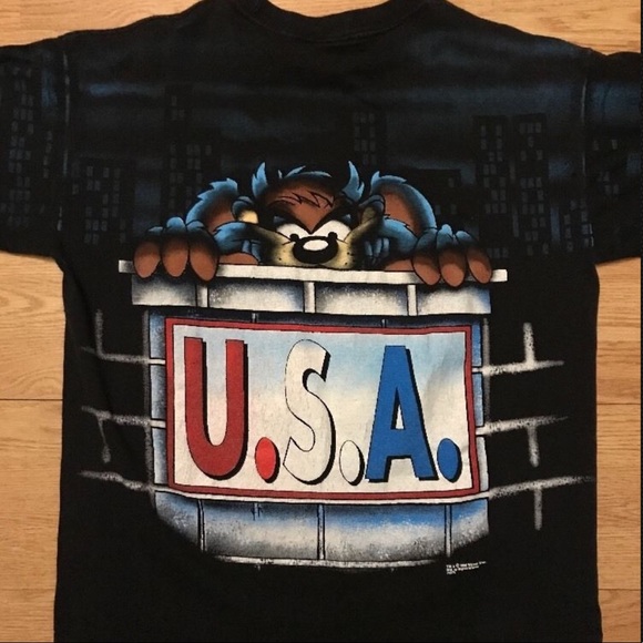 Rare Vintage 1996 Looney Toons USA Taz tee - Picture 2 of 3