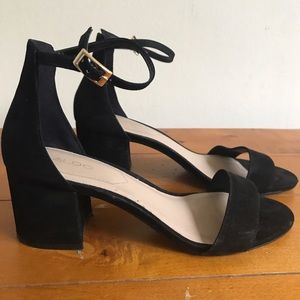 Black low heel sandals by Aldo