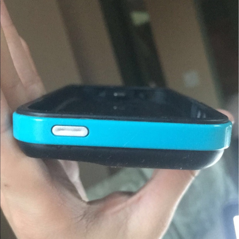iPhone 5 case that Justin Bieber held
