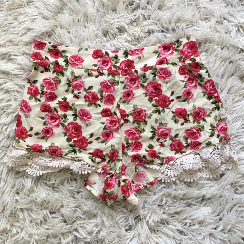F21 Rose Shorts 🥀