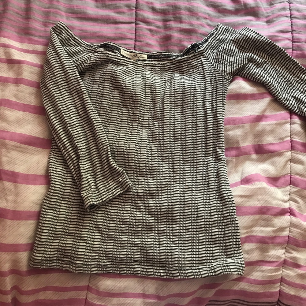 Off Shoulder Half Sleeve Top