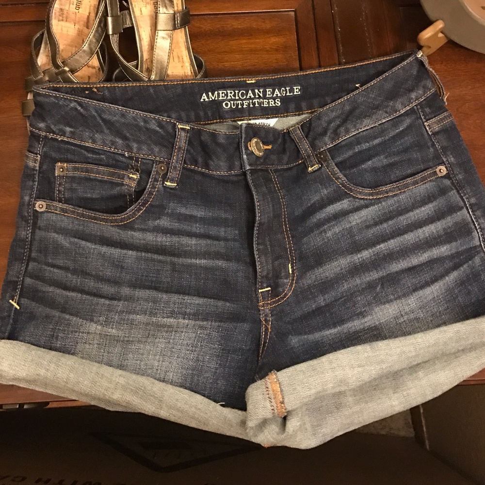 AEO Super Stretch shortie shorts NWOT sz 12