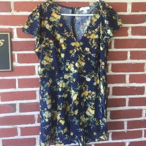 Forever 21 Plus V-neck Floral Romper (2x)