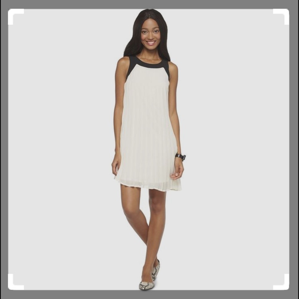 NWT Ivory Pleated Dress Great for Holidays/NYE!