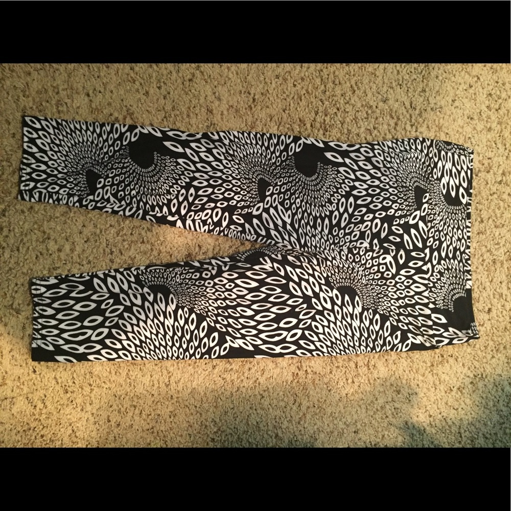 Capri length leggings