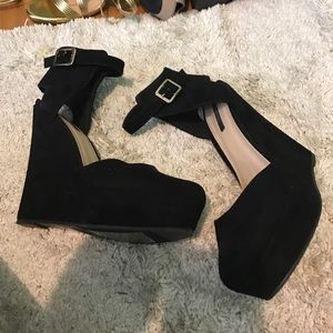 Black suede strappy wedge heels !