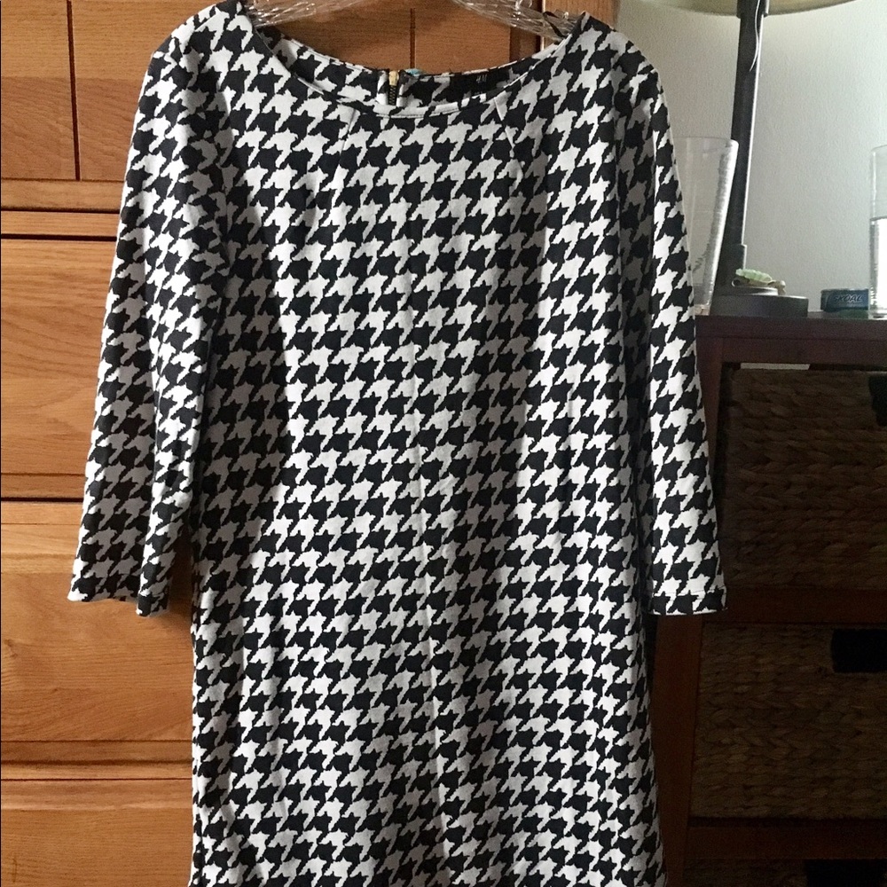 👗 H&M dress. 👗