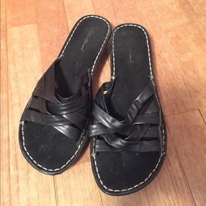 Eddie Bauer Black Sandal Size 8