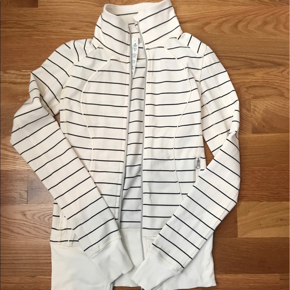 LULULEMON Zip Up Jacket SIZE: 2