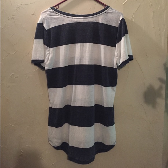 🎉SALE🎉White Crow Blue & Cream Striped Top - Picture 7 of 7