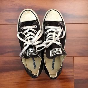 ❣️Converse Low Cuts❣️