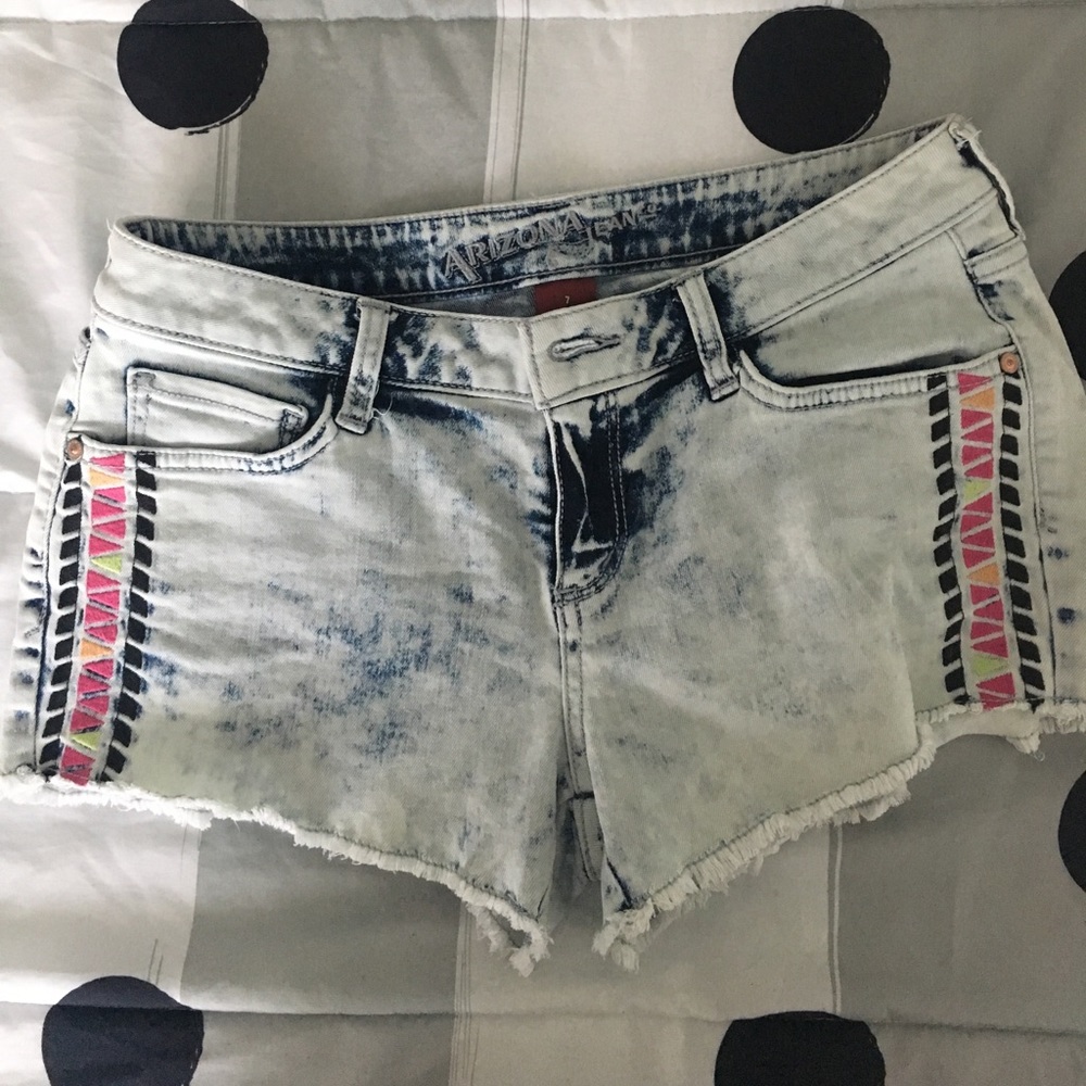 Acid wash embroidered shorts