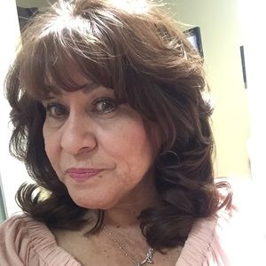 Meet your Posher, Annette