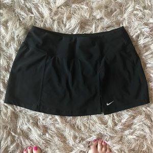 Black Nike tennis skirt