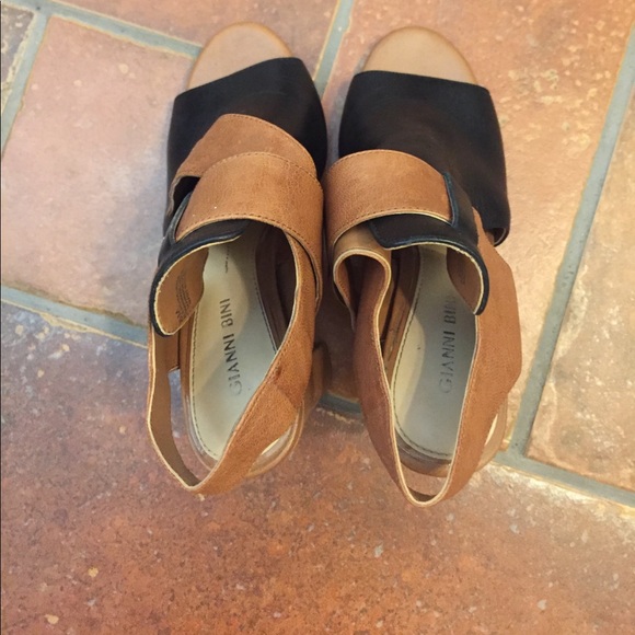 Heels - Picture 2 of 2