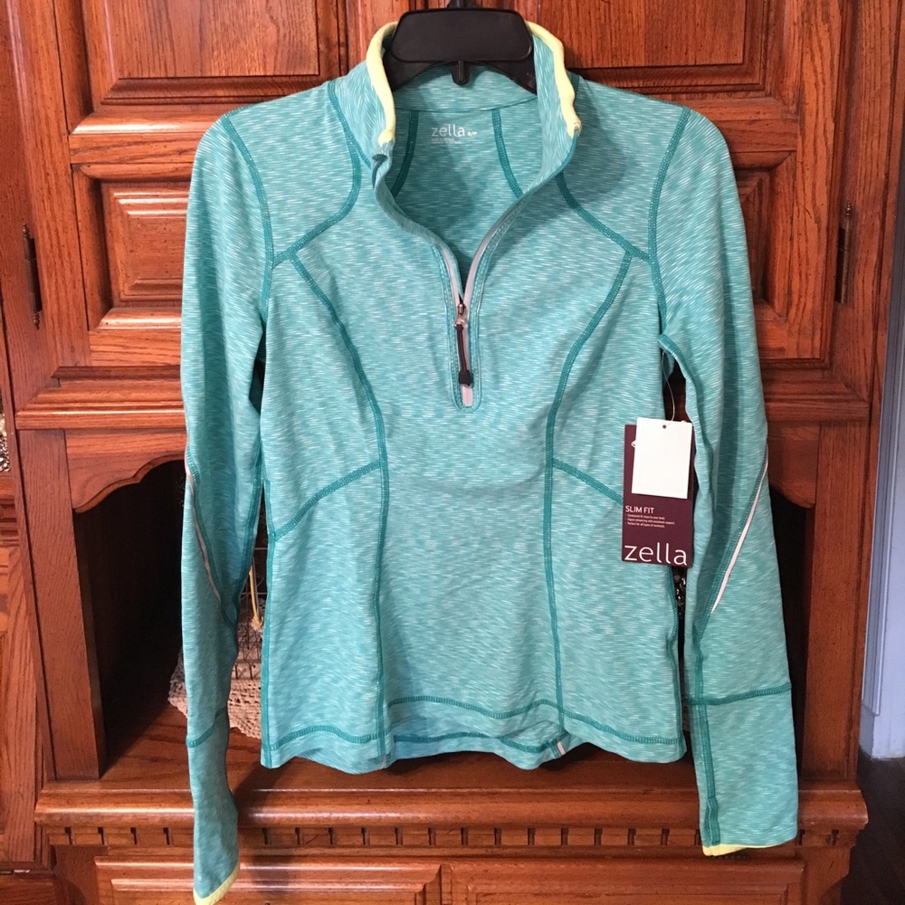 BNWT ZELLA "My Run Layer" Half Zip Top, SMALL