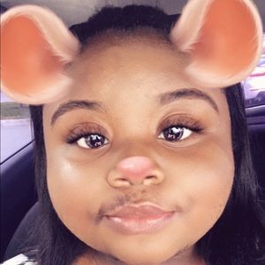 Meet your Posher, Maya