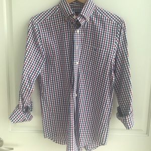 Vineyard Vines Slim Fit Tucker Shirt.