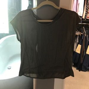 Lululemon shirt size 6