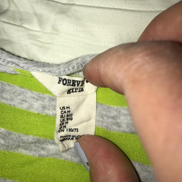 Forever 21 kids crop Top - Picture 2 of 2