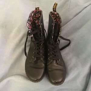 Dr Martens floral Stratford Ladies size 8