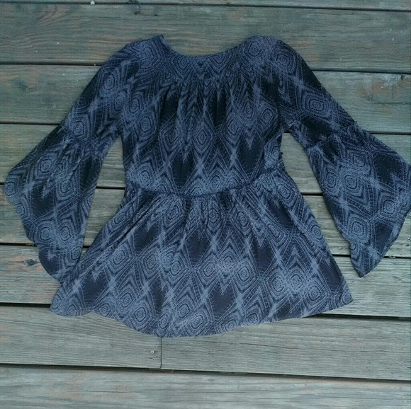 Free People Flowy Bell-Sleeved Boho Top - Picture 4 of 4