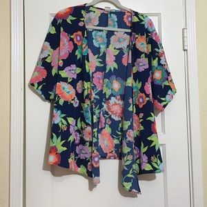 Roxy floral kimono