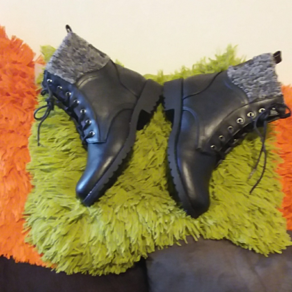 ADORABLE JOSEFINA BOOT ALL MANMADE MATERIAL - Picture 4 of 7