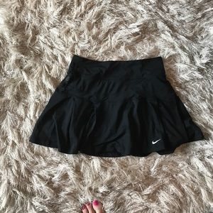 Nike tennis skirt size small