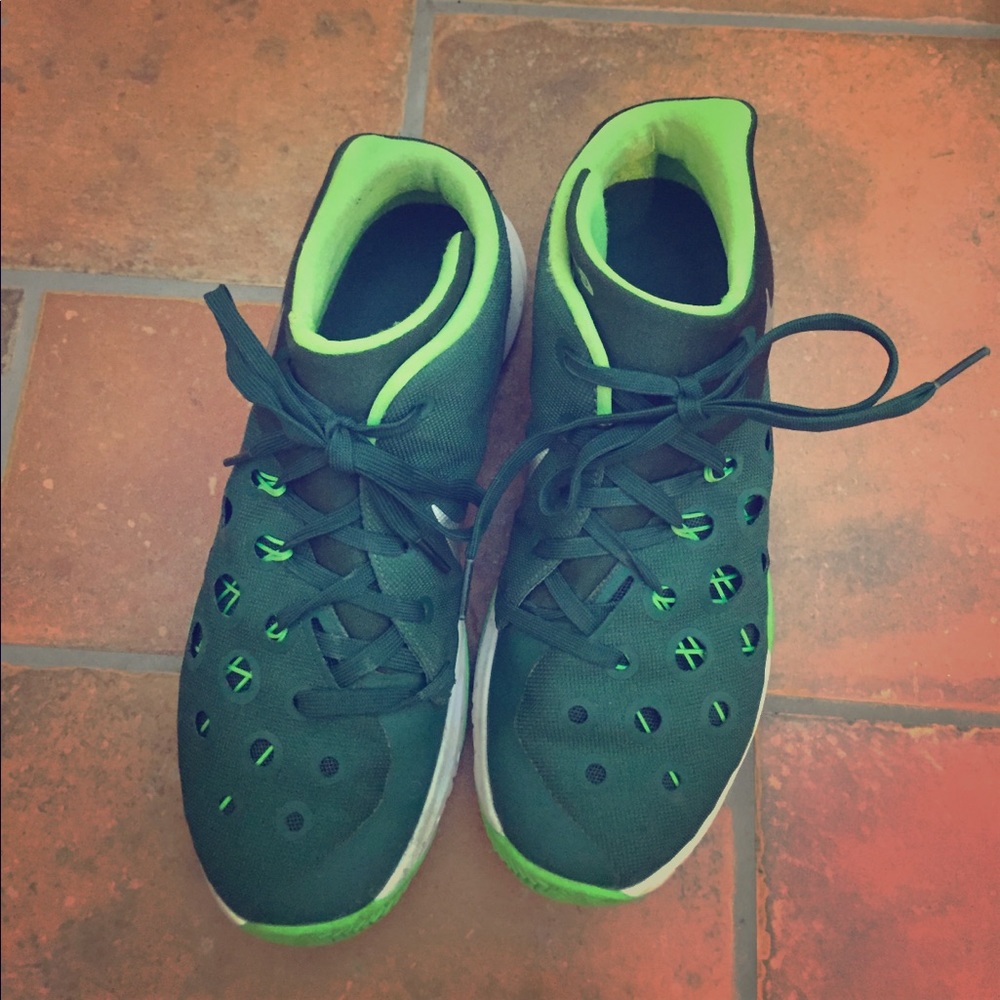Nike Zoom basketball shoes