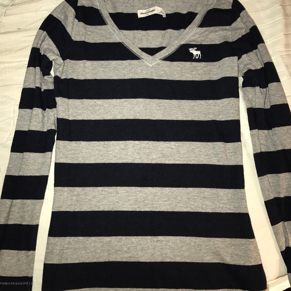 Abercrombie long sleeve t shirt
