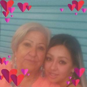 Meet your Posher, Gloria