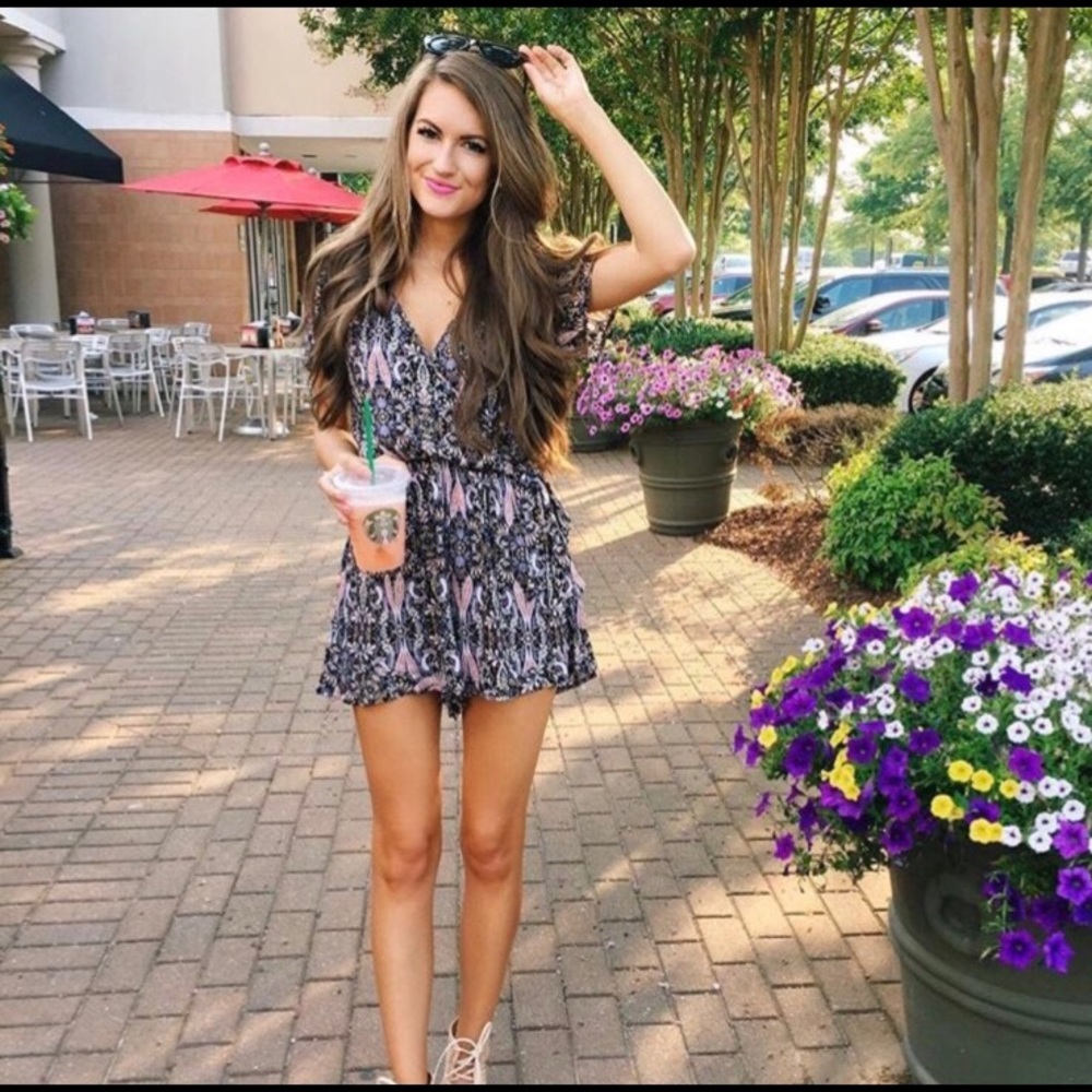 Romper - Picture 2 of 4
