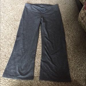 Athleta capris size medium