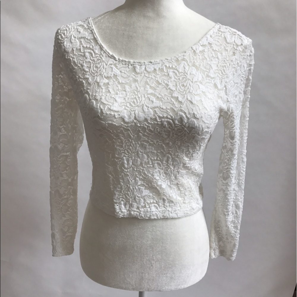 Lacey white top