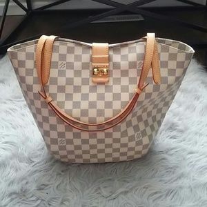 * SALE* 100% authentic rare Salina Demier Azur PM