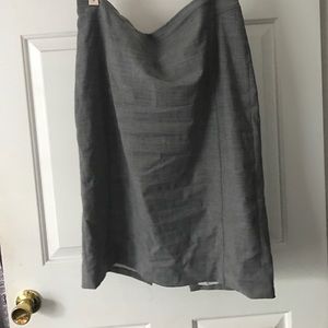 Grey pencil skirt