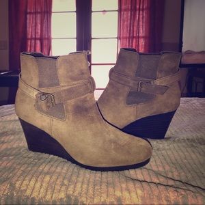 Lauren Ralph Lauren "Yasline" regular suede boots