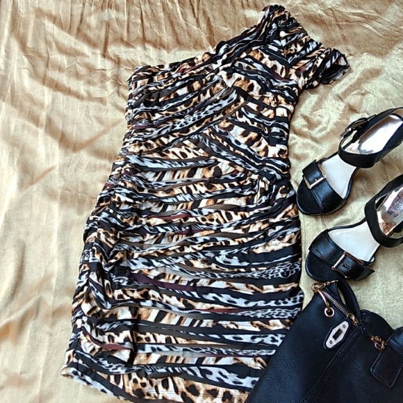 Leopard Ruched Dress - Picture 1 of 3