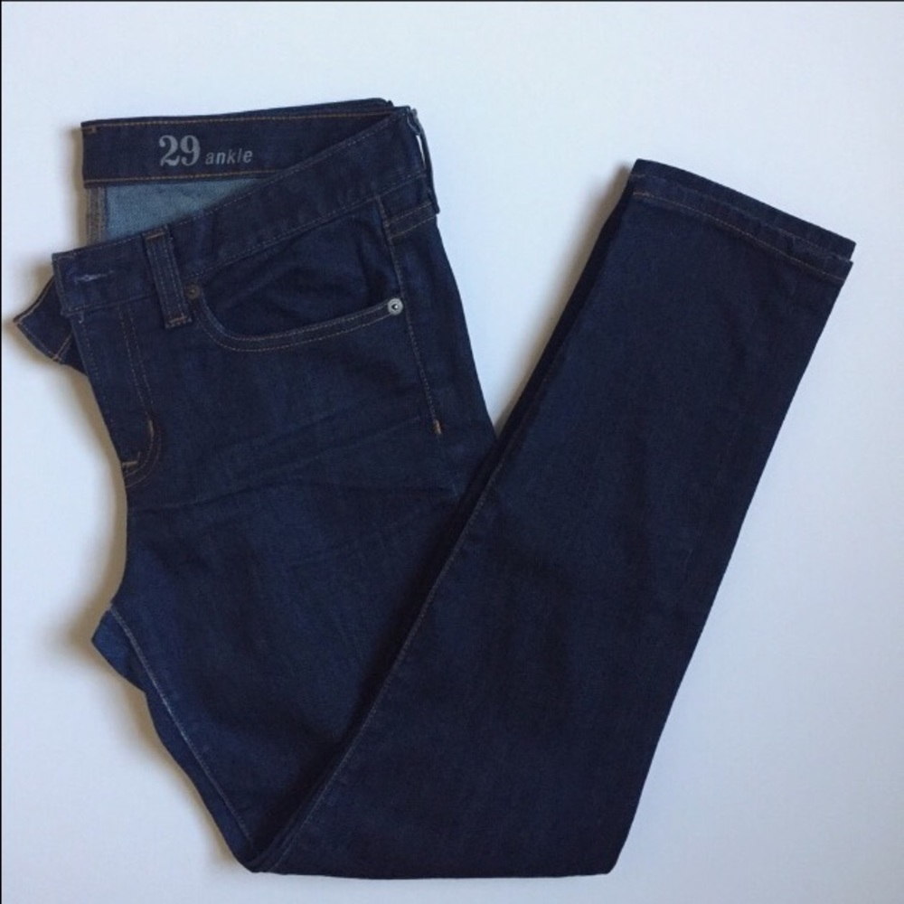 J.Crew Toothpick jeans in classic wash. Size 29.
