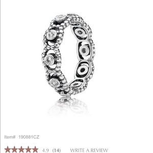 "Her Majesty" Pandora Ring