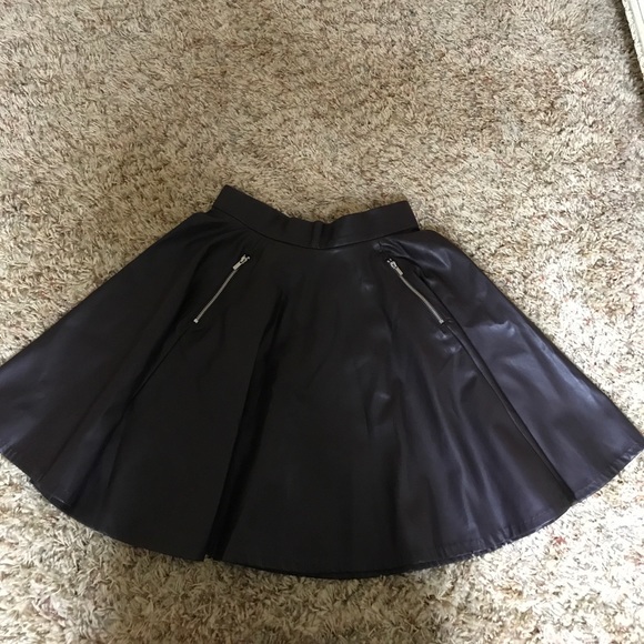 H&M Dresses & Skirts - H&M leather-like maroon color skirt! Size 8