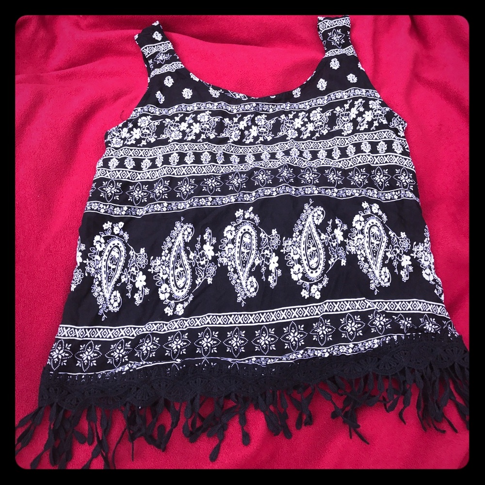 Black and white Sleeveless Top | Xhilaration | XS