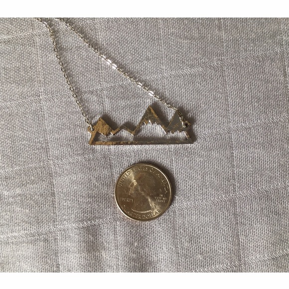 Mountain Travel Necklace ❗LAST 1❗ - Picture 3 of 4