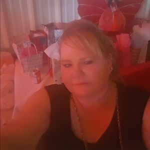 Meet your Posher, Janet